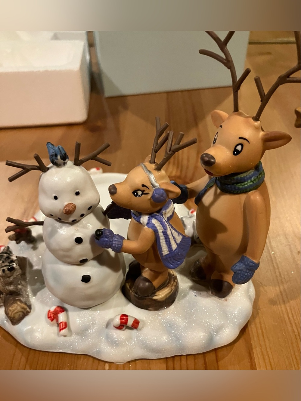 NEW PartyLite Holiday Reindeer Pillar Candle Holder P8635